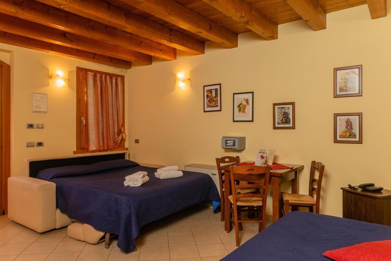 Agriturismo Dei Grippi Sona Exterior foto